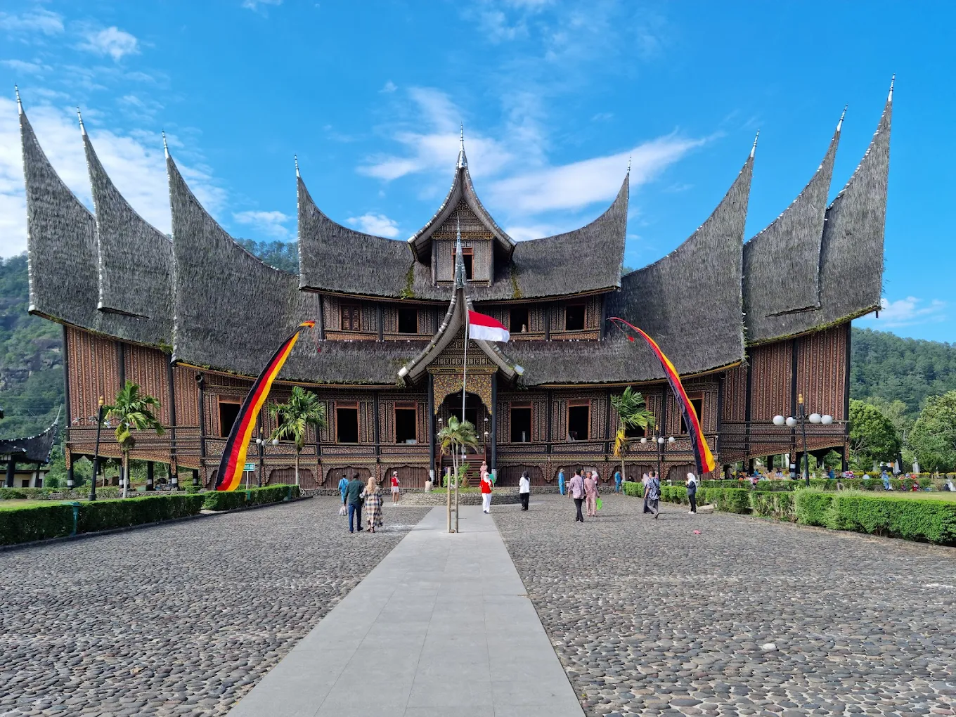 Padang - Bukitting Tour